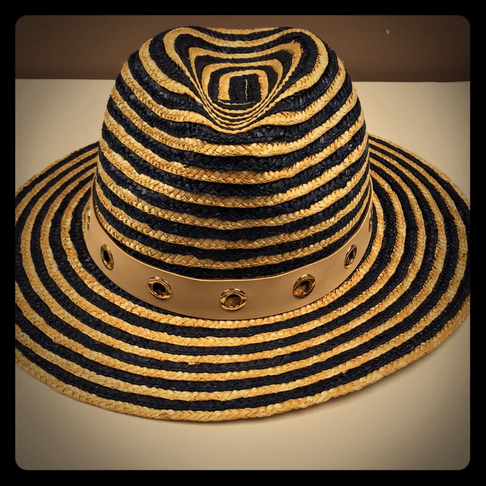 Straw summer stripped hat
